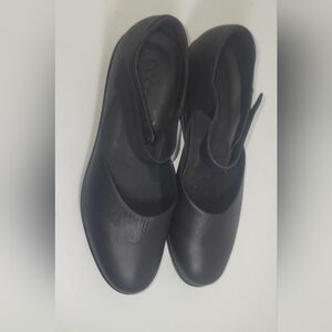 Ecco Women Black Perforated Oxfords
